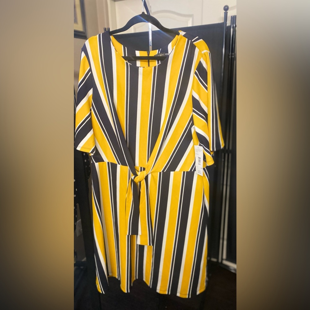 Peach Velvet Yellow Dress ,Blue stripes ,Tie in the front or back ,short sleeve